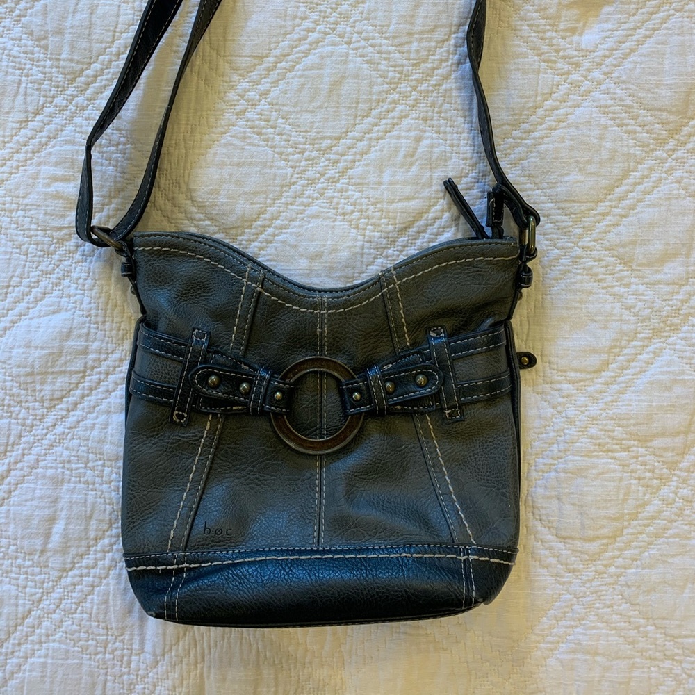 Medium sized faux leather purse